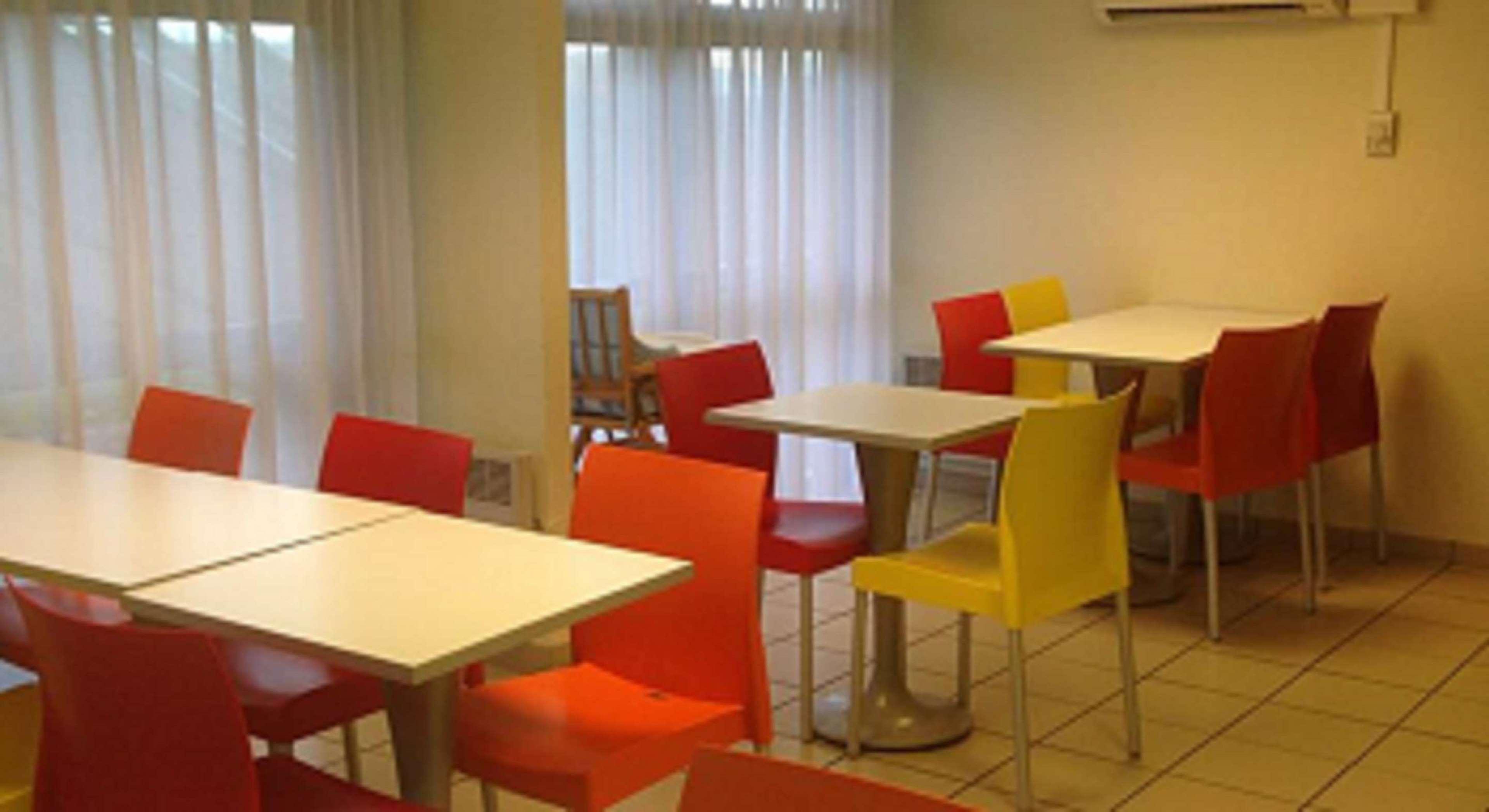 Kyriad Niort - La Creche Εξωτερικό φωτογραφία